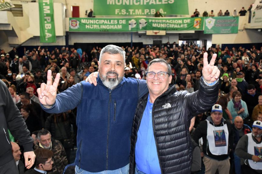 El extinto Secretario General, Humberto Bertinat (izq) y su sucesor Walter Leonardi
